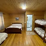Guri I Lekes Guesthouse